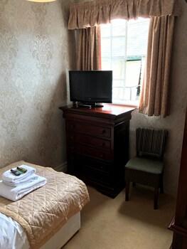The Kings Arms Hotel Бицестер Екстериор снимка